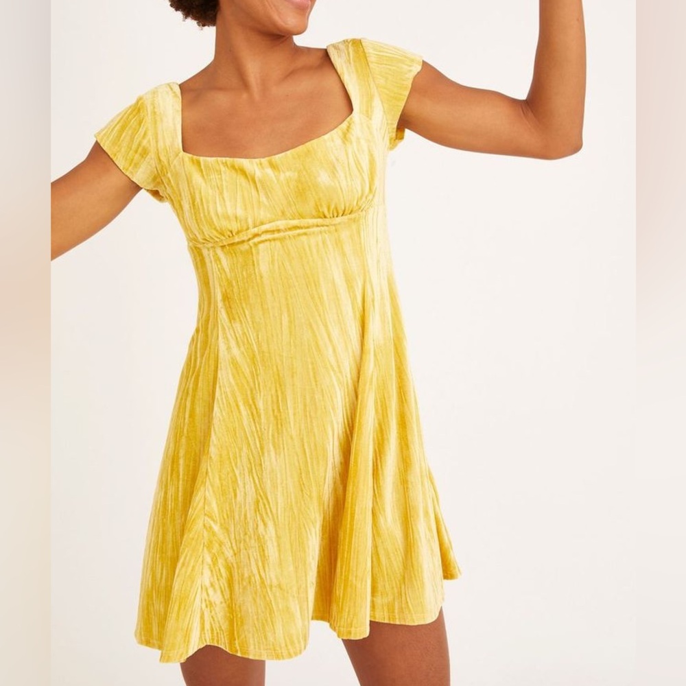 Urban Outfitters UO Uma Yellow Mustard Velvet Mini Dressβ